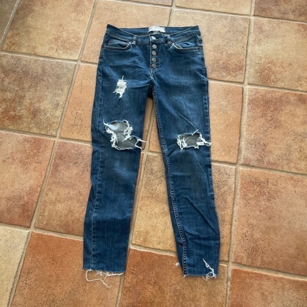Free people, distressed, busted, knees, skinny, stretchy, jeans